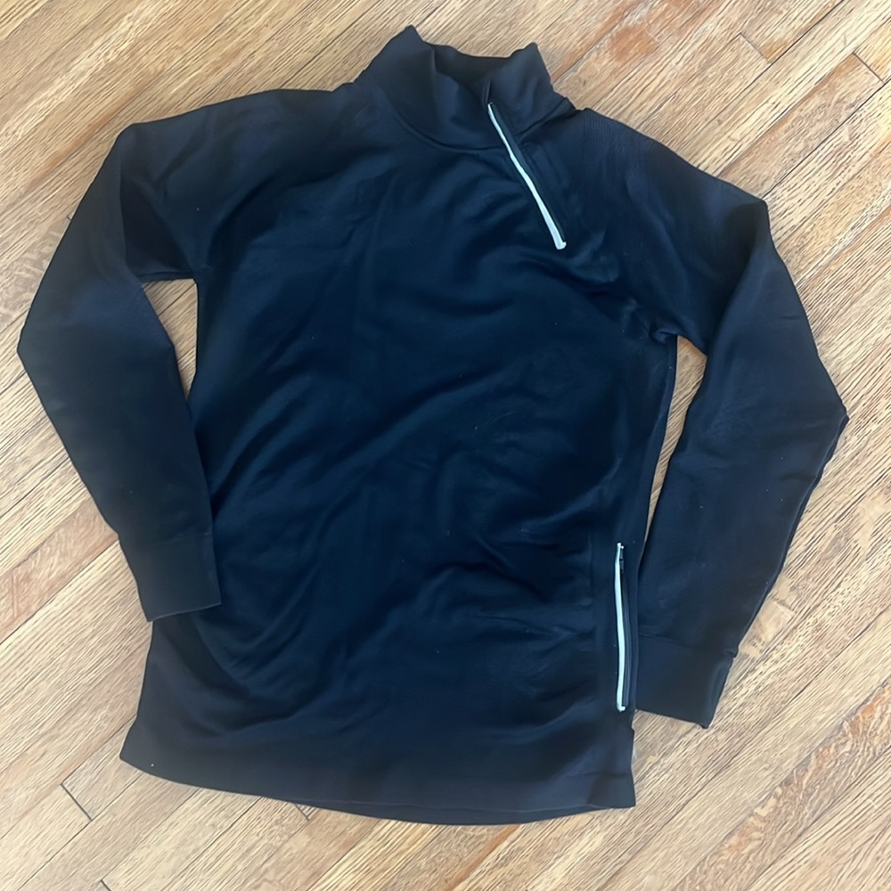 Yelete black pullover